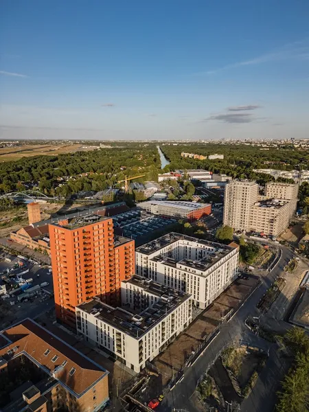 Wohnen mit Weitblick / Achtung, nur mit passender Einkommensspanne(140-220) oder WBS 160/180/220 WBS — photo 1